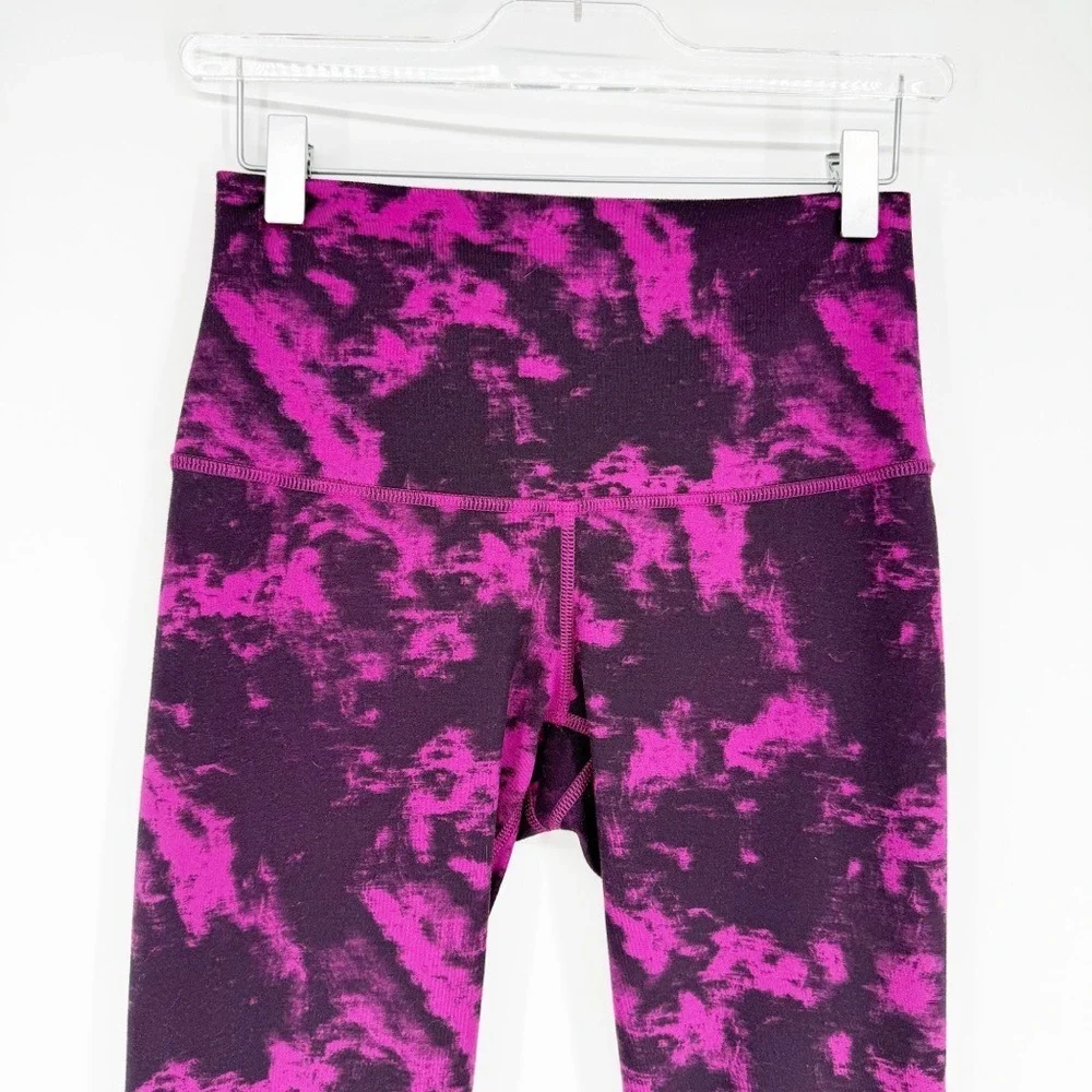 Lululemon Wunder Under II 21